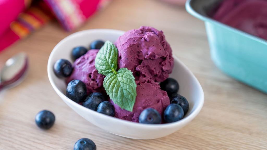 blueberry-ice-cream-1.jpg